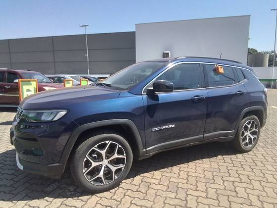 JEEP COMPASS 1.3 T270 TURBO FLEX LONGITUDE AT6 JEEP COMPASS 1.3 T270 TURBO FLEX LONGITUDE AT6